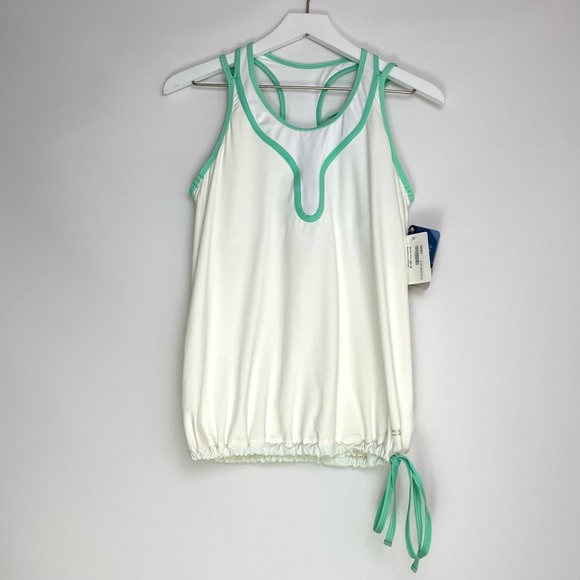 NWT Sofibella White & Green Racerback Tank Top Built In Bra Size Medium. - Picture 1 of 4